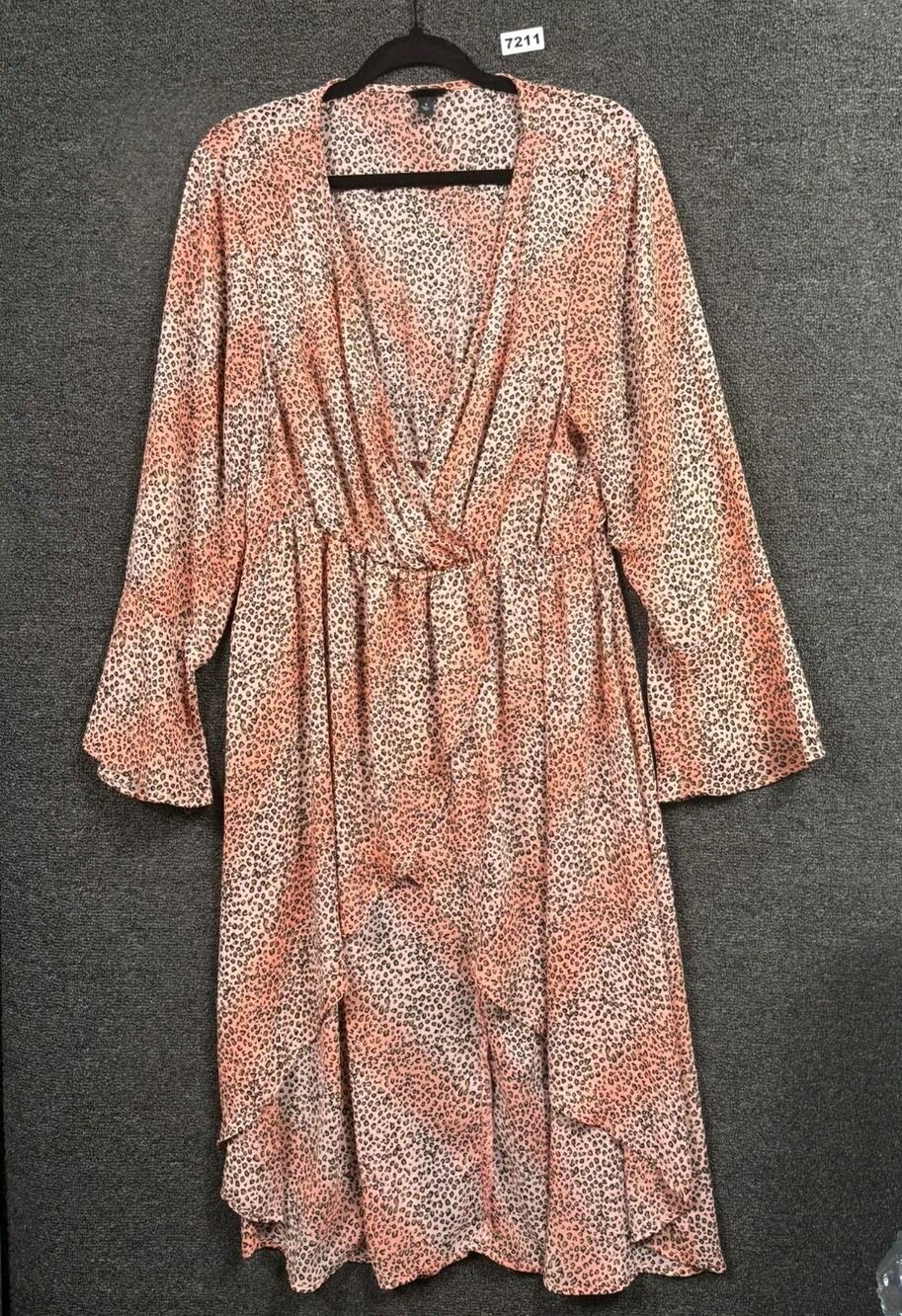 Torrid Leopard Chiffon Hi-Lo Bell Sleeve Babydoll Top Womens Size 1X Pink